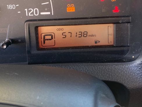 Used 2021 Nissan NV200 S FWD image 2