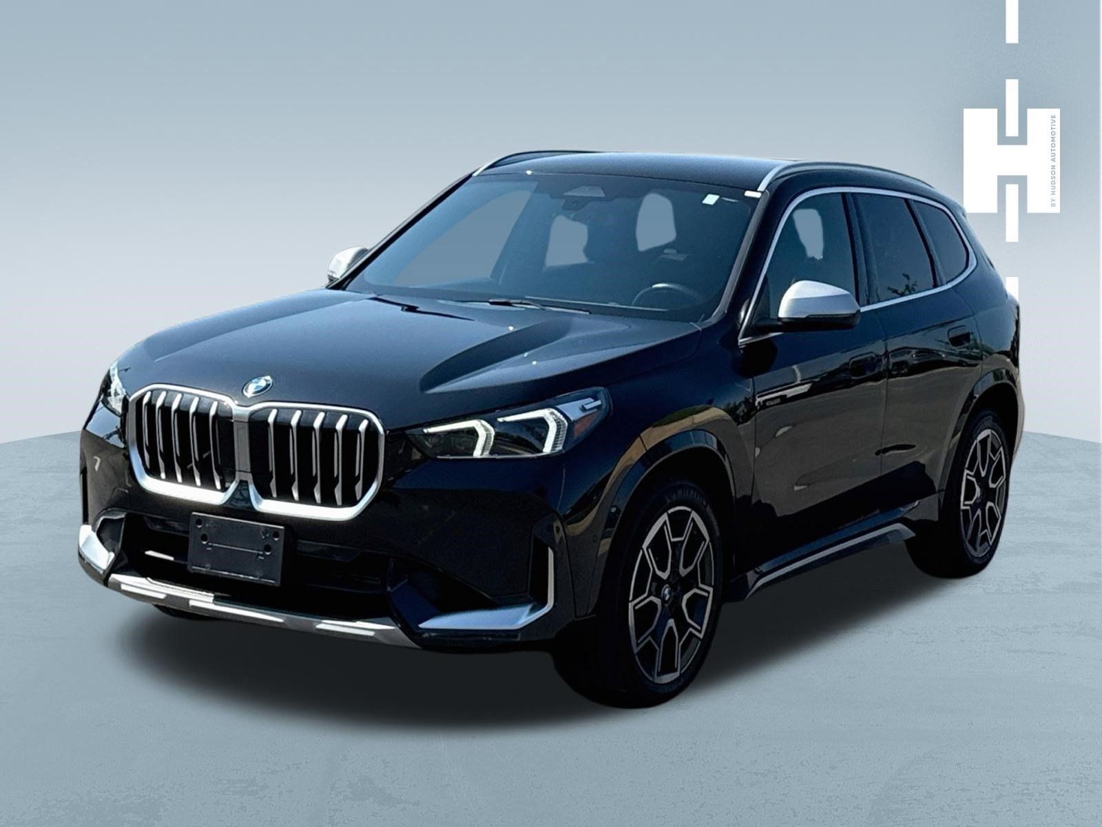 Used 2023 BMW X1 xDrive28i w/ Convenience Package AWD/4WD image 3