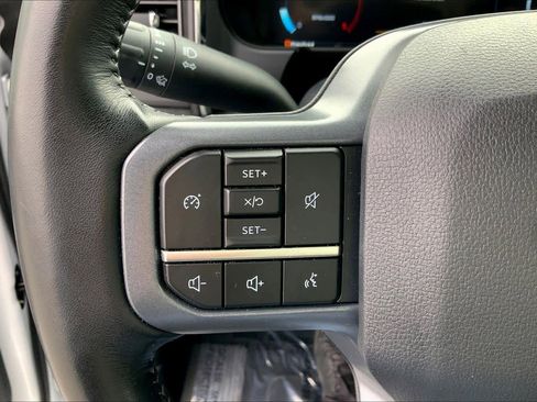 Used 2023 Ford F250 Lariat w/ Chrome Package image 23