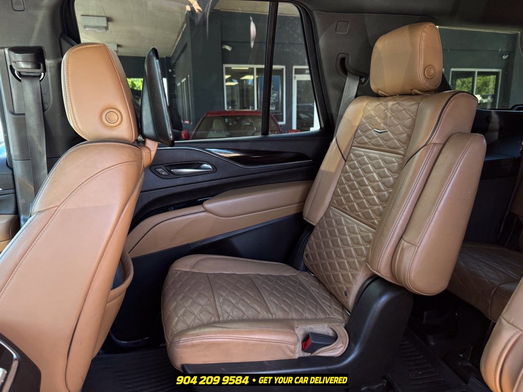 Used 2021 Cadillac Escalade Premium Luxury w/ Driver Assist Tech Package AWD/4WD image 27