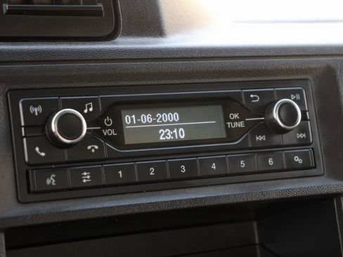 Used 2023 Ford E-450 and Econoline 450 Super Duty w/ Power Windows & Locks Group image 31