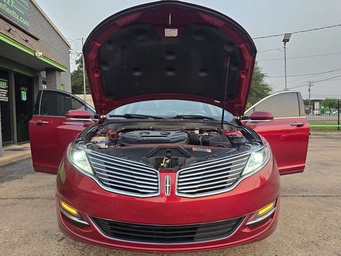 Used 2016 Lincoln MKZ image 64