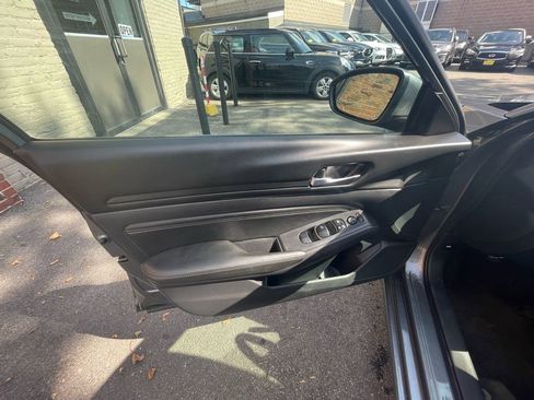Used 2020 Nissan Altima 2.5 S image 10