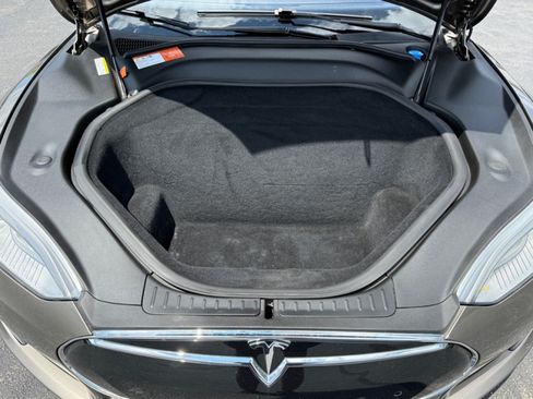 Used 2015 Tesla Model S 70D AWD/4WD image 36