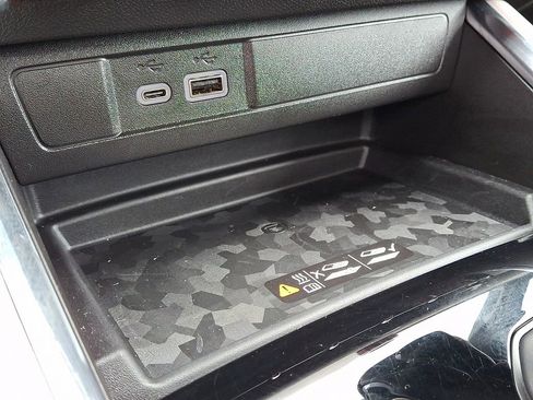 Used 2025 GMC Canyon AT4 w/ AT4X AEV Edition image 23