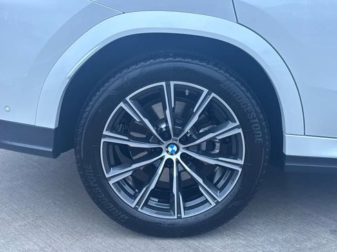 Used 2026 BMW X6 xDrive40i image 14