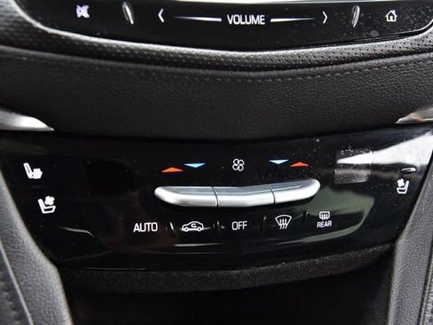 Used 2017 Cadillac XT5 Premium Luxury FWD image 17