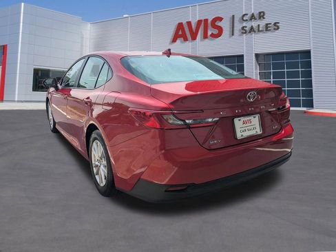 Used 2025 Toyota Camry LE FWD image 9