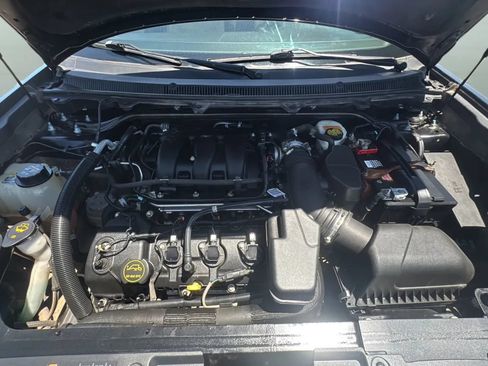 Used 2018 Ford Flex Limited FWD image 20