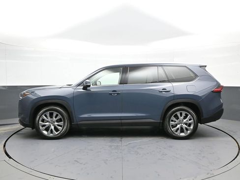 Certified 2025 Toyota Grand Highlander AWD image 9