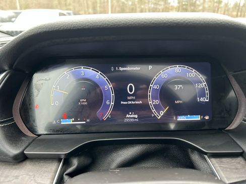 Used 2024 Jeep Grand Cherokee Limited w/ Luxury Tech Group II image 20