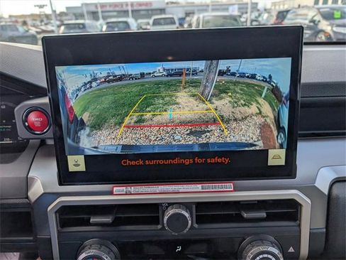 Used 2025 Toyota Tacoma TRD Sport image 11