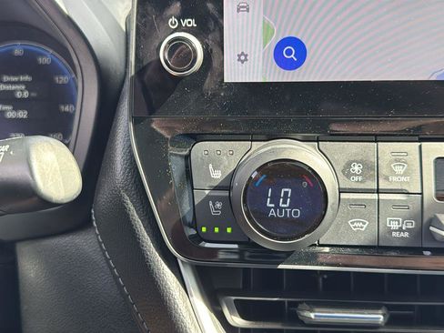 Used 2025 Toyota Grand Highlander FWD image 21