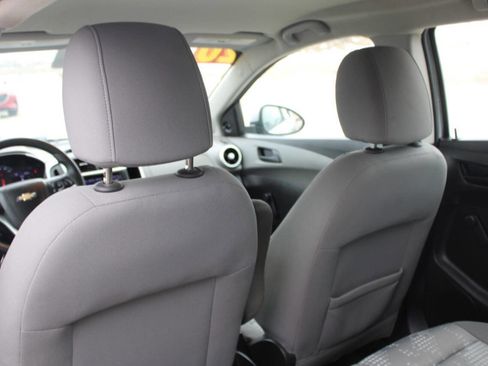 Used 2020 Chevrolet Sonic LT image 16