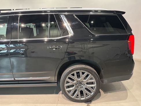 Used 2025 GMC Yukon Denali Ultimate image 6