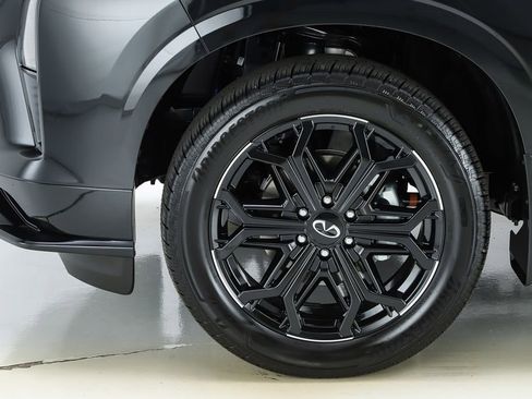 New 2026 INFINITI QX80 4WD w/ Sport Exterior Package image 5