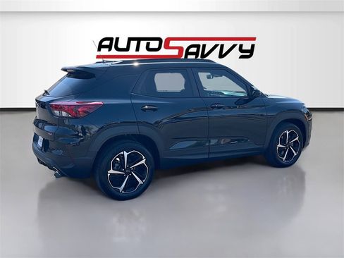 Used 2023 Chevrolet TrailBlazer RS w/ Sun and Liftgate Package image 7