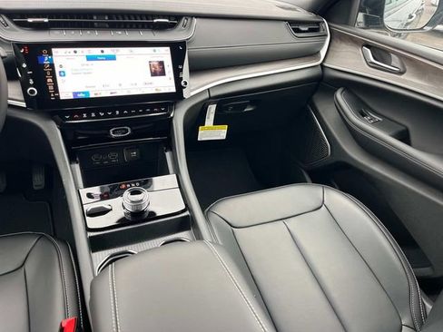 New 2026 Jeep Grand Cherokee Limited w/ Limited Altitude Package image 5