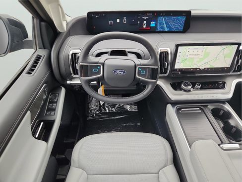 New 2026 Ford Expedition Max Platinum AWD/4WD image 7