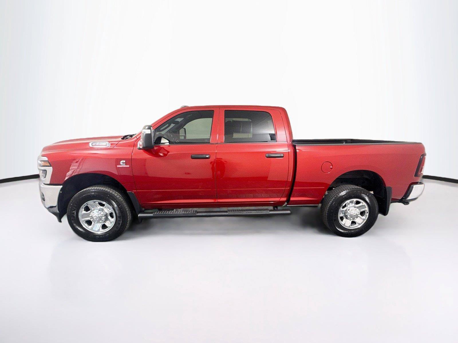 Used 2026 RAM 2500 Tradesman AWD/4WD image 2