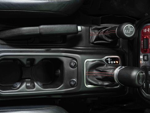 Used 2019 Jeep Wrangler Unlimited Rubicon AWD/4WD image 28