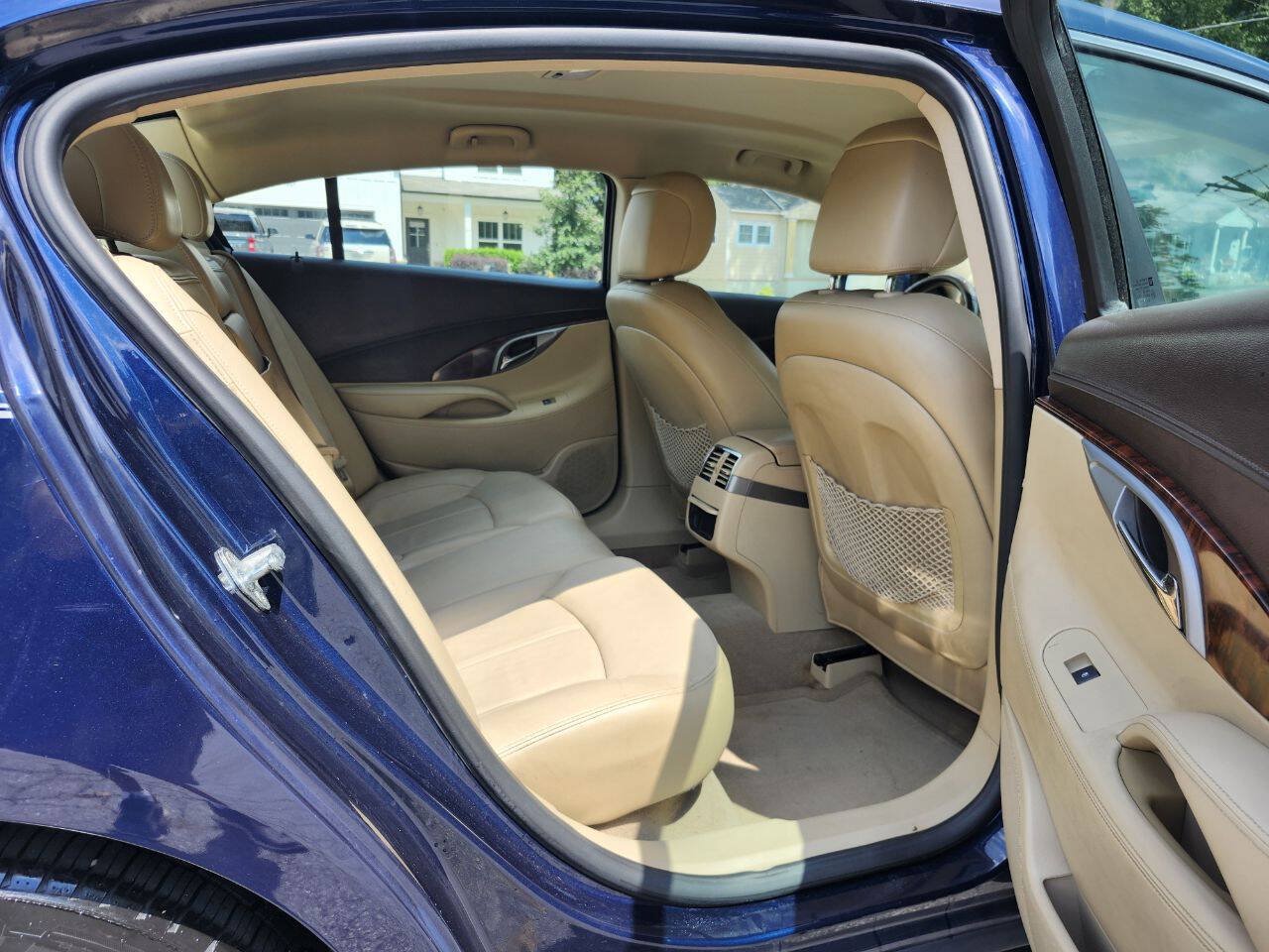 Used 2011 Buick LaCrosse CXL FWD image 7
