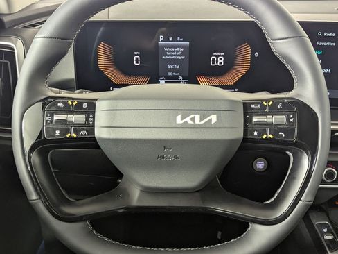 New 2026 Kia Sorento S FWD image 17