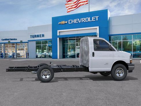 New 2025 Chevrolet Express 3500 w/ Power Convenience Package RWD image 35
