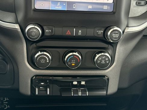 Used 2024 RAM 3500 Big Horn AWD/4WD image 30