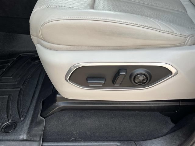 Used 2022 Jeep Wagoneer Series III AWD/4WD image 19