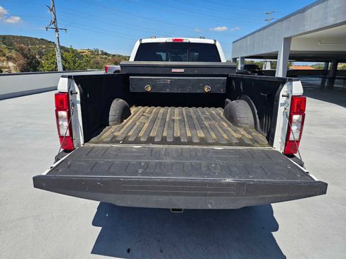 Used 2024 Ford F250 Lariat w/ Black Appearance Package AWD/4WD image 14