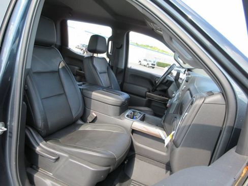 Certified 2020 Chevrolet Silverado 1500 RST AWD/4WD image 23