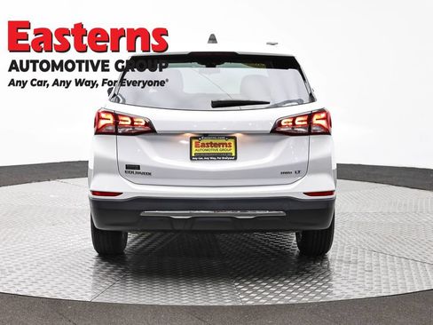 Used 2022 Chevrolet Equinox LT AWD/4WD image 6