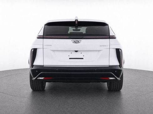 Certified 2024 Cadillac Lyriq Tech w/ Driver Assist Package AWD/4WD image 4