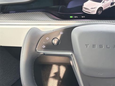 Used 2023 Tesla Model X Plaid image 14