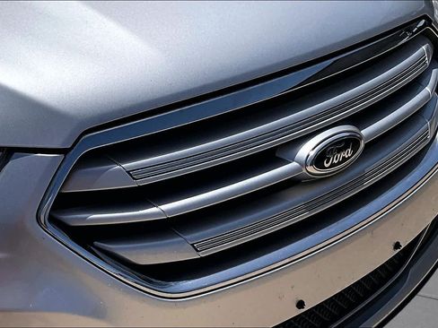 Used 2013 Ford Taurus Limited FWD image 27