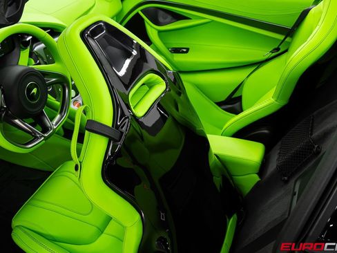 Used 2026 McLaren 750S Spider image 41