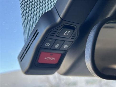 Certified 2023 Toyota Sienna LE image 34