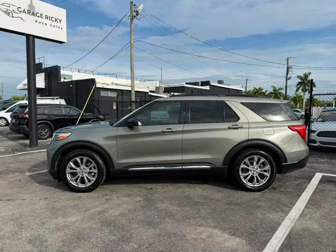 Used 2020 Ford Explorer XLT w/ Equipment Group 202A RWD image 8