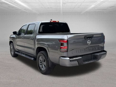 Used 2025 Nissan Frontier SV AWD/4WD image 7