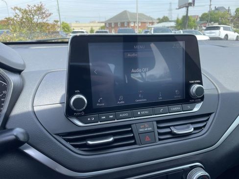 Used 2020 Nissan Altima 2.5 S FWD image 10