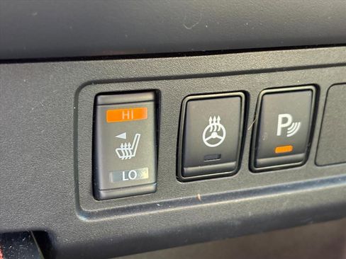 Used 2023 Nissan Frontier PRO-4X w/ Pro Convenience Package image 13