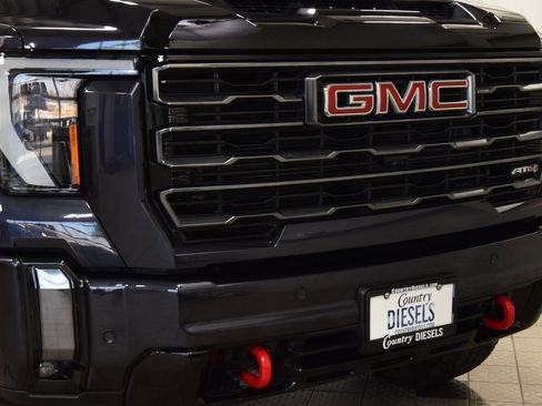 Used 2024 GMC Sierra 2500 AT4 w/ AT4 Premium Plus Package image 11