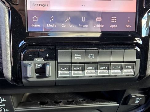 New 2026 RAM 5500 Tradesman AWD/4WD image 14