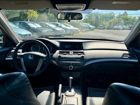 Used 2011 Honda Accord SE image 25