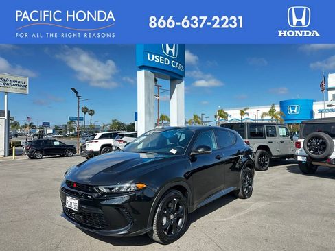 Used 2024 Dodge Hornet R/T Plus w/ R/T Blacktop Package AWD/4WD image 1