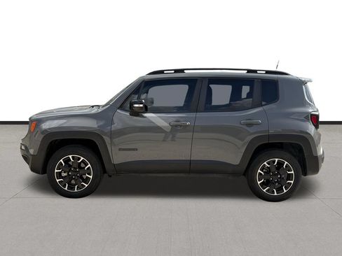 Used 2023 Jeep Renegade Latitude AWD/4WD image 8