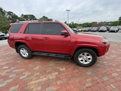 Used 2019 Toyota 4Runner SR5 RWD image 20