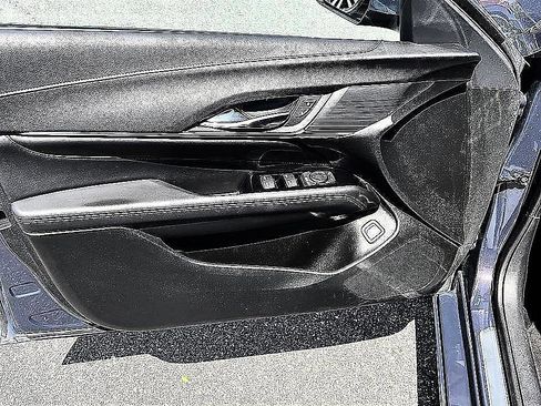 Used 2024 Cadillac CT4 Luxury w/ Cold Weather Package RWD image 19