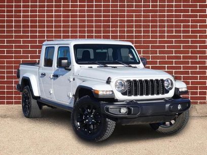 Used 2024 Jeep Gladiator Sport